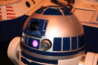 R2 close up.